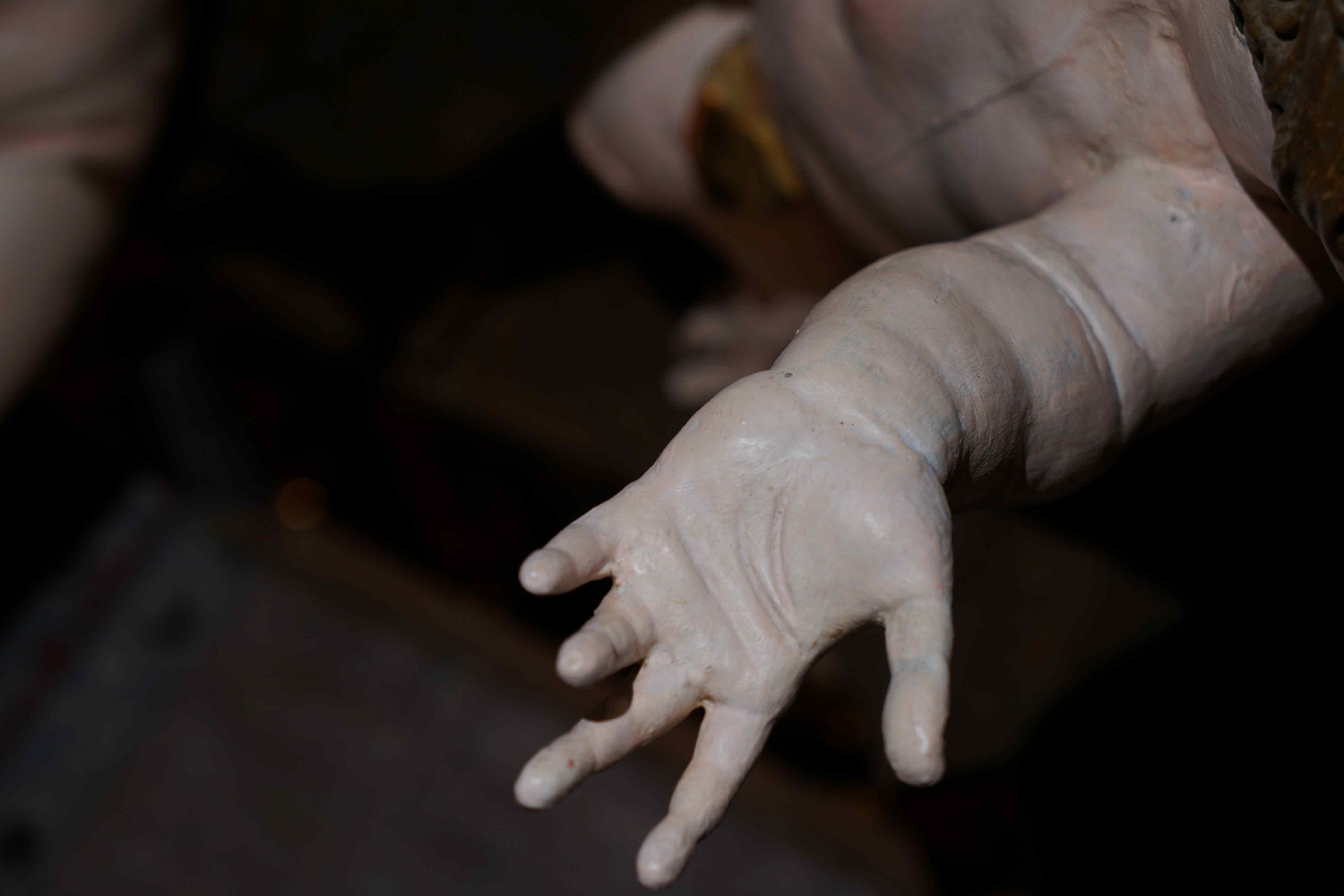 Mariatrost, Detail vor und nach Restaurierung