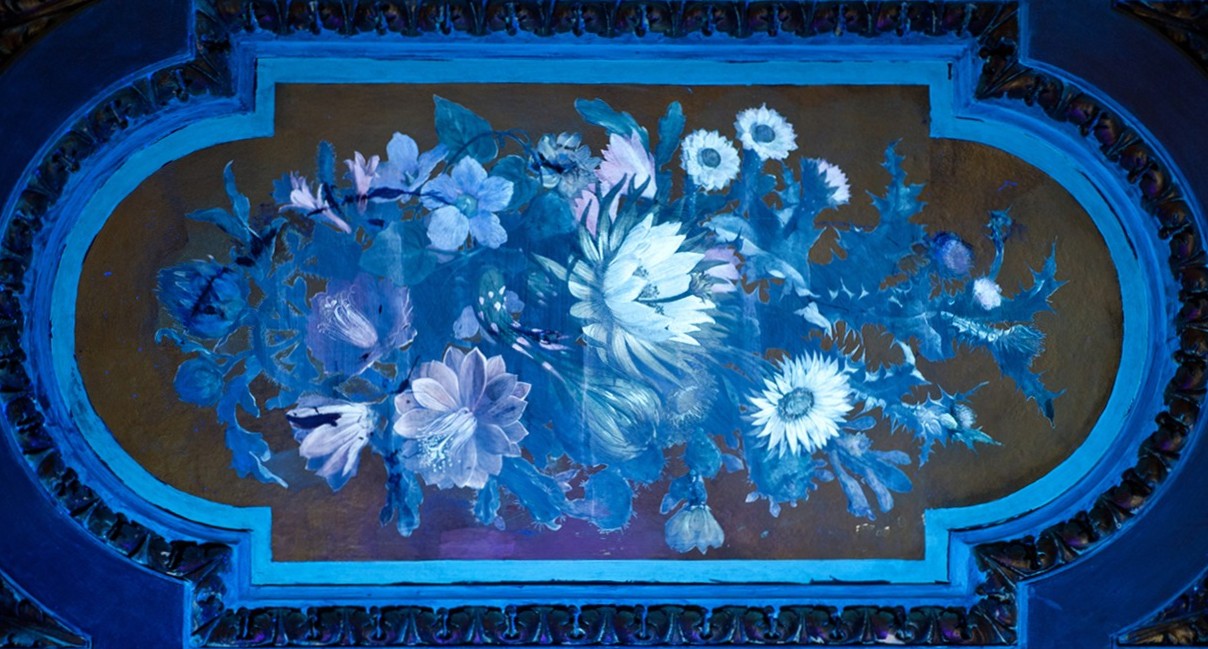Blumenbouquet-Bild nach Restaurierung UV